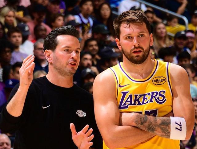 NBA视频直播-执教前两个赛季均率队拿到50胜,雷迪克是湖人队史主帅第4人